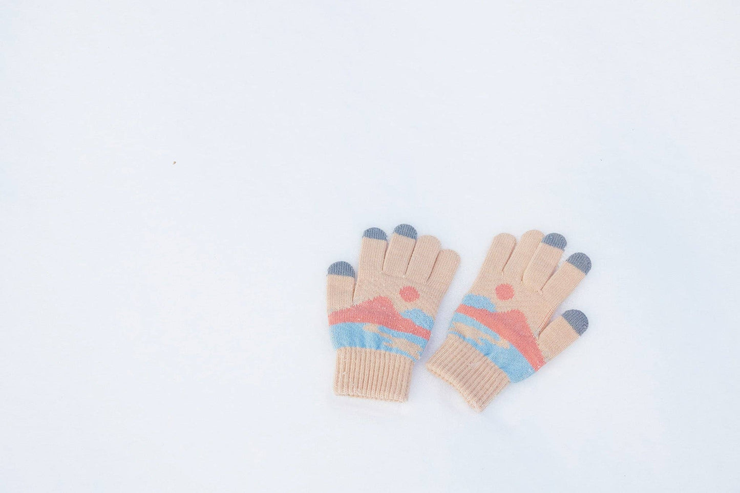 Pastel Sky Adventure Knit Gloves